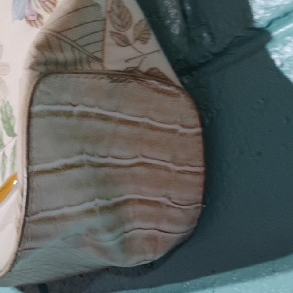 Longaberger White Floral Shoulder Bag - Picture 7 of 11